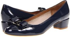 Vara Bow Pump (Oxford Blue Patent) Women's 1-2 inch heel Shoes