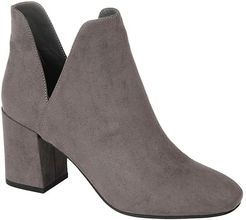 Comfort Foam Gwenn Bootie (Grey) Women's Shoes