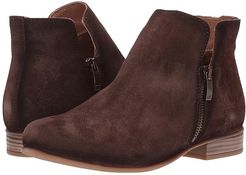 Isabella (Brown) Women's Shoes