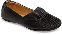 Seamed Flat