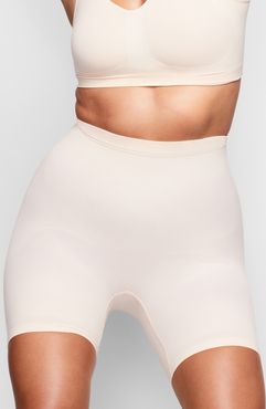 Plus Size Women's Skims Sculpting Seamless Mid Shorts