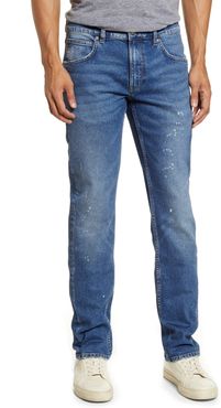 Modern Slim Fit Tapered Jeans