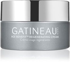 Crema rigenerante Age Benefit per una pelle luminosa