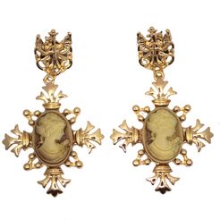 Gold Queen Earrings