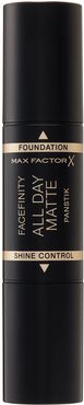 Facefinity All Day Matte Pan Stik (Various Shades) - Light Ivory