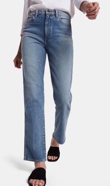 Victoria Straight-Leg Jeans in Medium Crease, Size 25