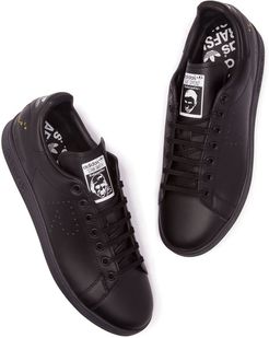 Rs Stan Smith Sneakers in Black, Size M 5 / W 6