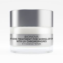 Anti-Aging Treatment Normal/Dry Skin with Uv Chromophores