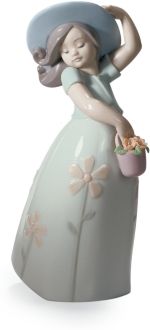 Collectible Figurine, Little Daisy