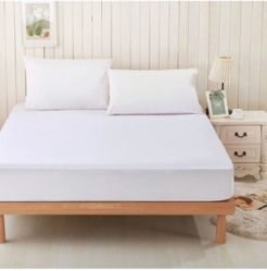 Full Mattress Protector and 2 Queen Pillow Protectors