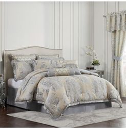 Loretta Queen 4 Piece Comforter Set Bedding