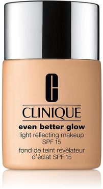 Even Better Glow - Light Reflecting Makeup SPF15 CN 40 Cream Chamois Fondotinta Idratante Protezione SPF15 - 30 ml Clinique