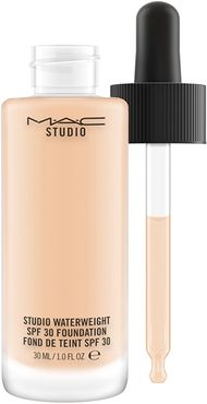 Studio Waterweight Foundation SPF30 NC20 Fondotinta Idratante Protezione SPF30 30 ml Mac