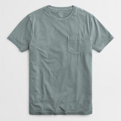 Broken-in short-sleeve pocket T-shirt