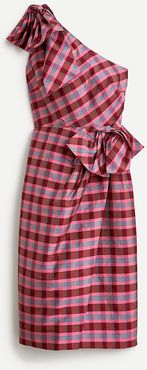 One-shoulder dress in plaid