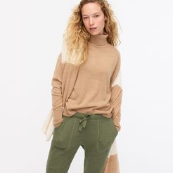 Relaxed-fit cashmere turtleneck sweater