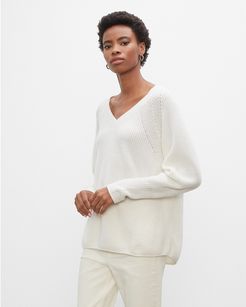 Cream Cashmere V-Neck Sweater in Size XS