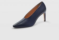 Navy Brennaha Pumps in Size 40.5