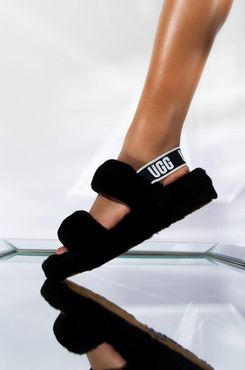 AKIRA Ugg Womens Oh Yeah Fluff Slide Sandal