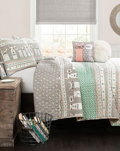 Triangle Home Fashions 4pc Llama Twin Quilt Set