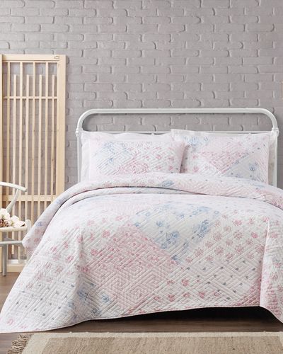 Cottage Classics Hallie Floral Quilt Set