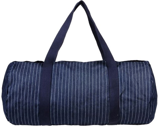 Travel duffel bags