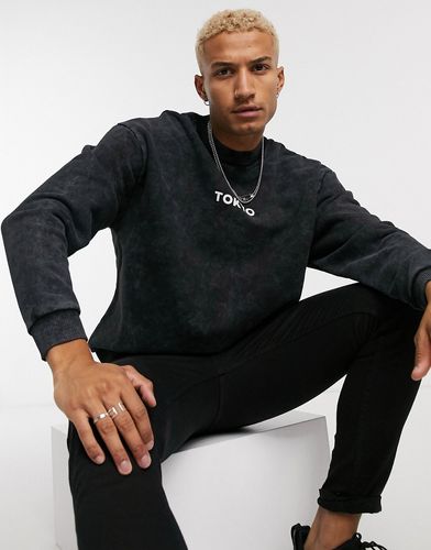 oversized sweatshirt in washed black with Tokyo chest print