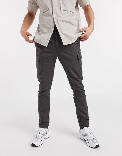 skinny cargo pants in washed black