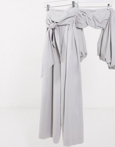 Pantaloni a fondo super ampio grigi con allaciatura in vita in coordinato-Grigio