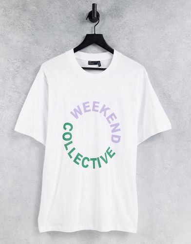 T-shirt oversize bianca con logo colorato-Bianco