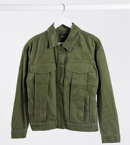frederique twill jacket with pocket detail in khaki-Green