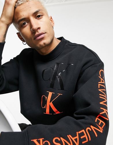 contrast logo mock neck eco sweatshirt in black