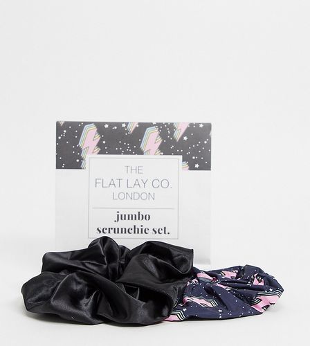 In esclusiva The Flat Lay Co. per ASOS - Set di fermacoda grandi in raso nero e con stampa di fulmini-Multicolore