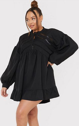 x Lorna Luxe - Vestito grembiule corto nero con maniche voluminose e bottoni