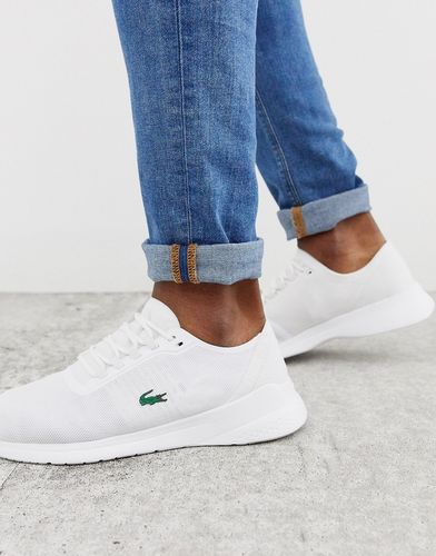 LT fit sneaker in white