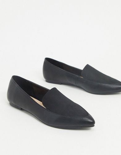 pointed flat loafers in black mix