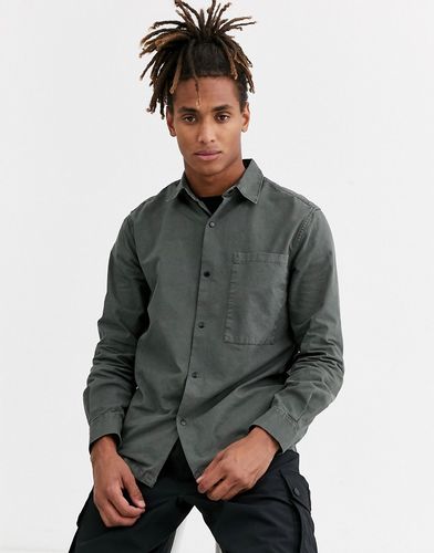 long sleeve shirt with pocket in khaki-Green