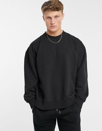oversized washed sweatshirt in black