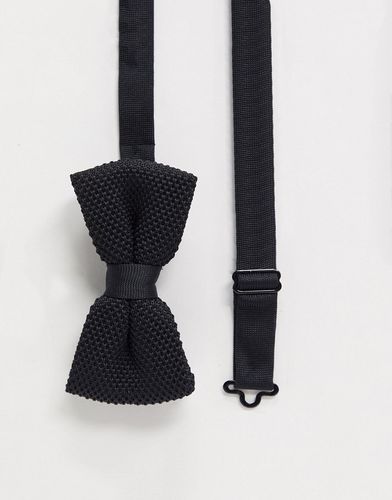 knitted bow tie in black