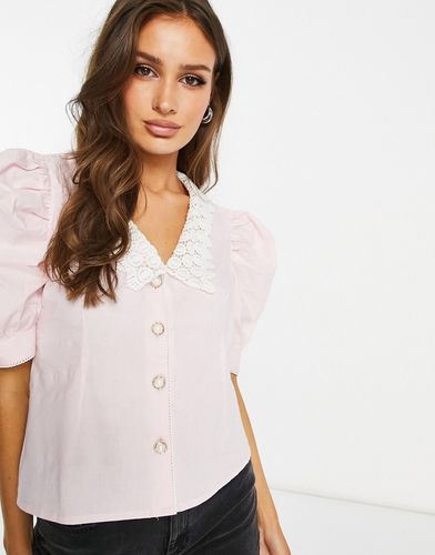 Camicia con colletto in pizzo con scollo profondo rosa-Bianco