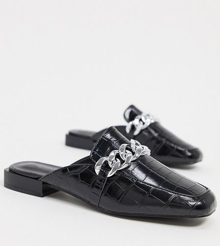 Exclusive Trace vegan blackless mules with chunky chain in black croc