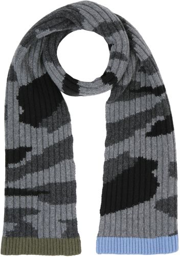 camouflage scarf