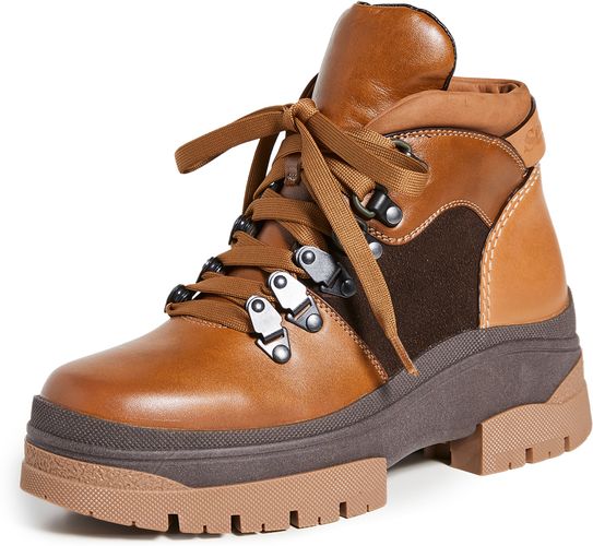 Aure Flat Hiker Boots