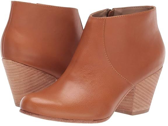 Adriana Coco (Scotch) Women's Shoes