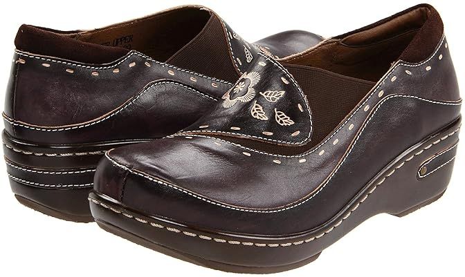 Burbank (Brown) Women's Clog Shoes