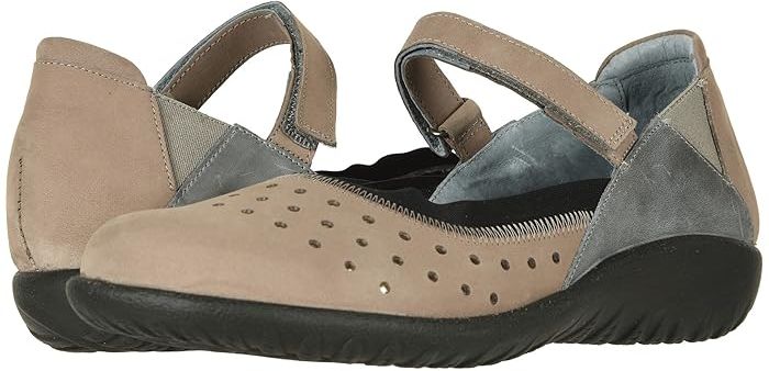 Matua (Stone Nubuck Combo) Women's Shoes