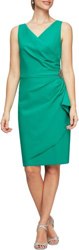 Side Ruched Cocktail Dress, Size 4 -