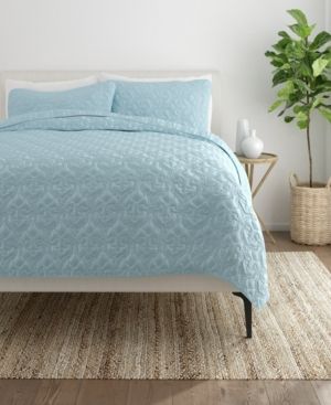 Home Collection Premium Ultra Soft Damask Pattern Quilted Coverlet Set, Queen Bedding