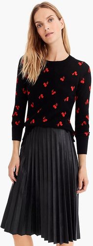 Long-sleeve everyday cashmere crewneck sweater in cherries